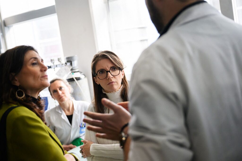 5 Countries Where Expats Save Big on Quality Health Care Compared to US Expenses