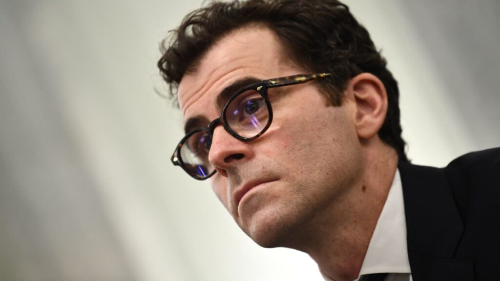 Instagram head questioned about social media addiction