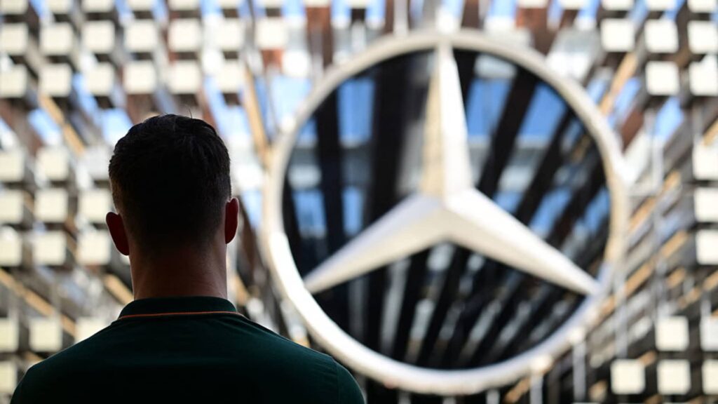 Mercedes hit by tariff costs as 2025 earnings more than halve