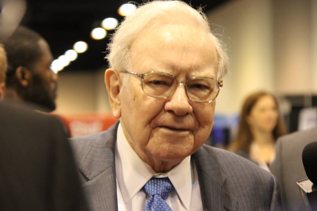 Warren Buffett in a suit and tie.