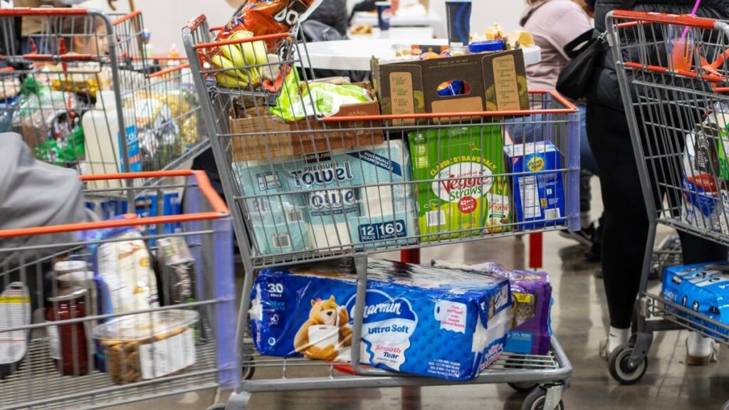 Costco banks on membership growth to drive dividend payout