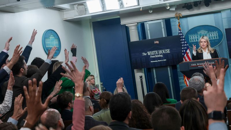 White House halts security bulletin warning of Iran-related threats