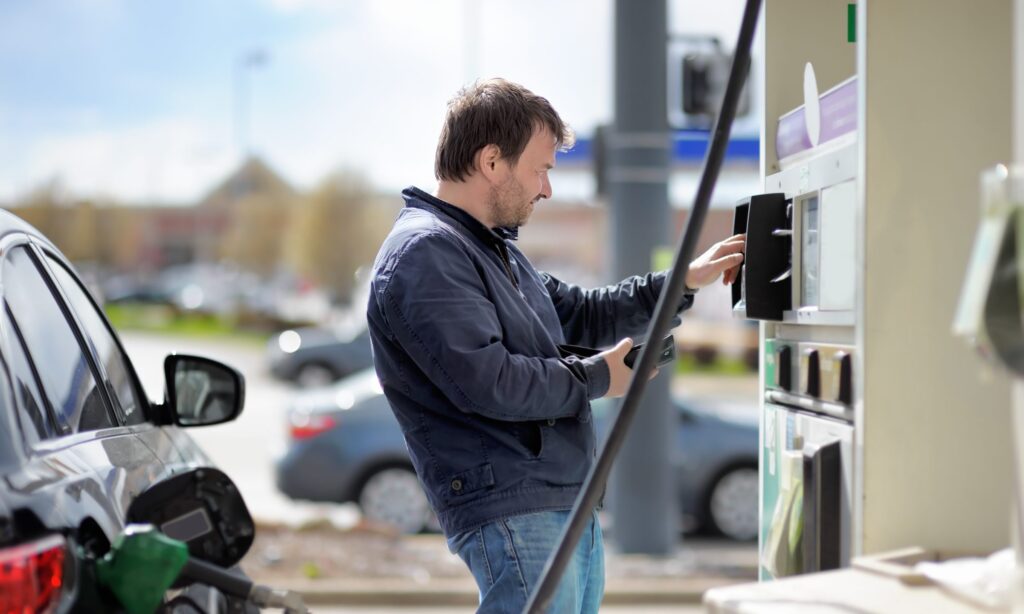 As Gas Prices Rise, Credit Cards Can Help — But Choose (and Use) Wisely