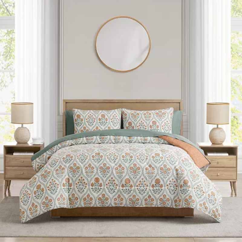 Macy's is selling an 8-piece comforter set for $33 — its lowest price of the season