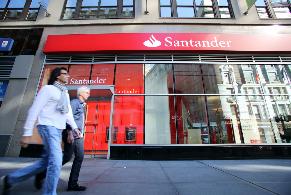 Banco Santander Brasil SA ADR (BSBR) Looks to Score Double With AI