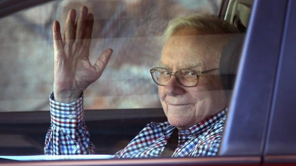 Why Canada’s Warren Buffett Has Doubled and Tripled Down on This Struggling Apparel and Footwear Giant