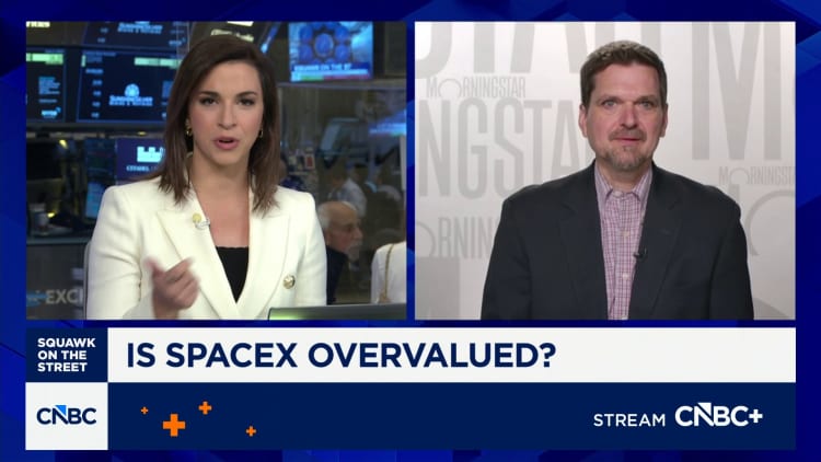 SpaceX investors will get better margin of safety days or weeks after IPO, says Morningstar's Owens