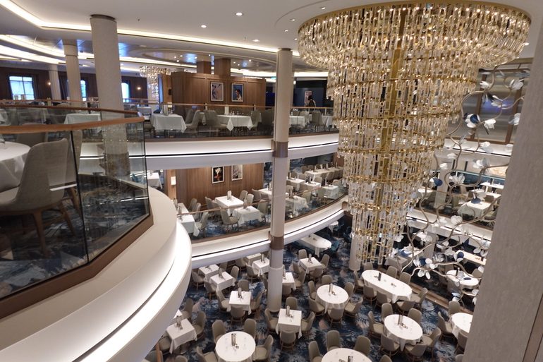 Chandelier, Lamp, Indoors