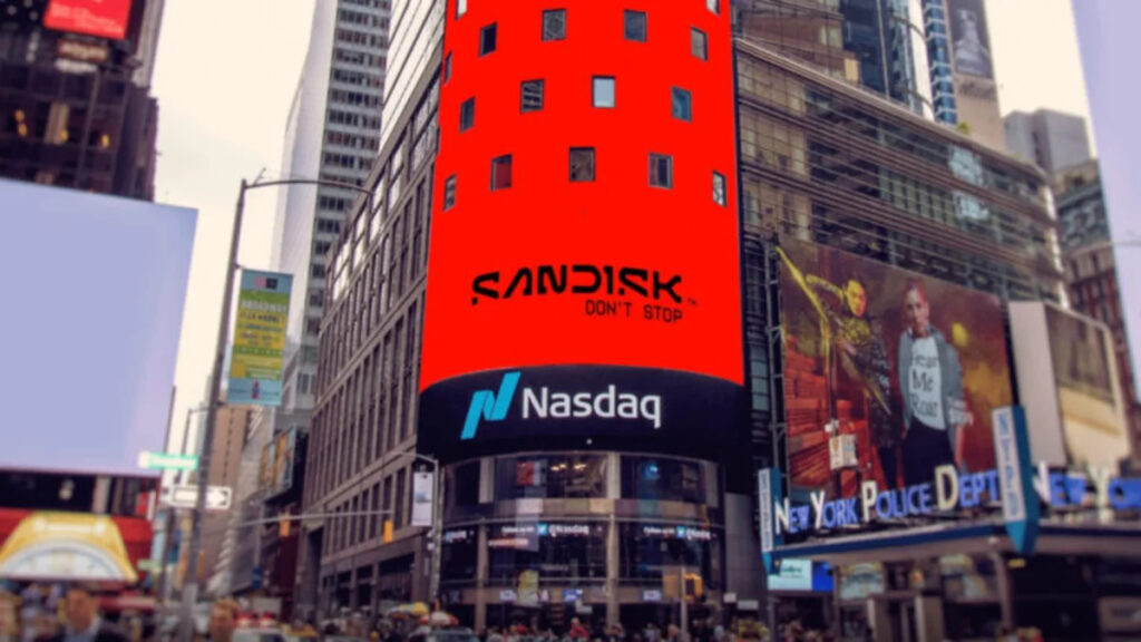 Jim Cramer Didn’t Hold Back With SanDisk Corporation (SNDK) Price Target Upgrade