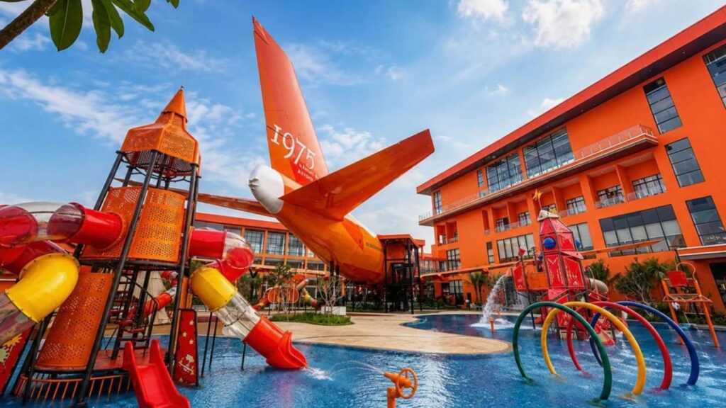 There is now one more cool new airplane hotel