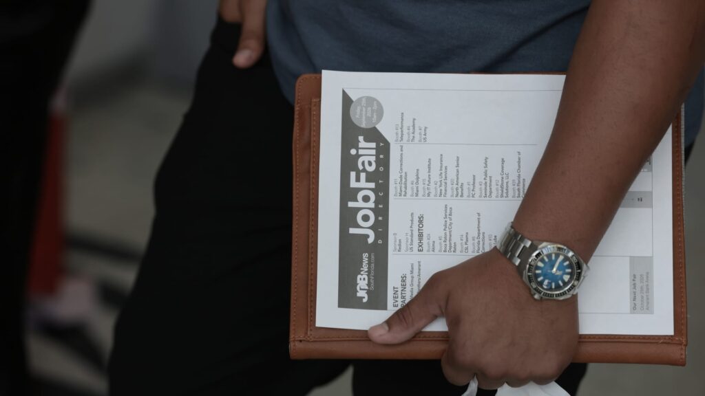 Jobless claims near the lowest since the 1960s as low-fire trend continues