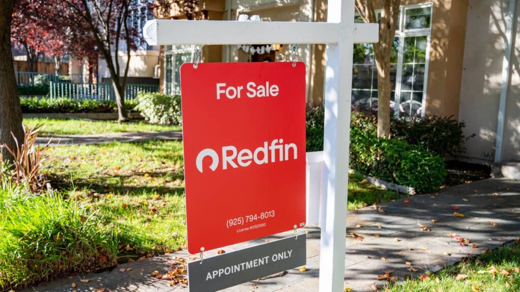 Redfin finds record housing market change as buyers gain power