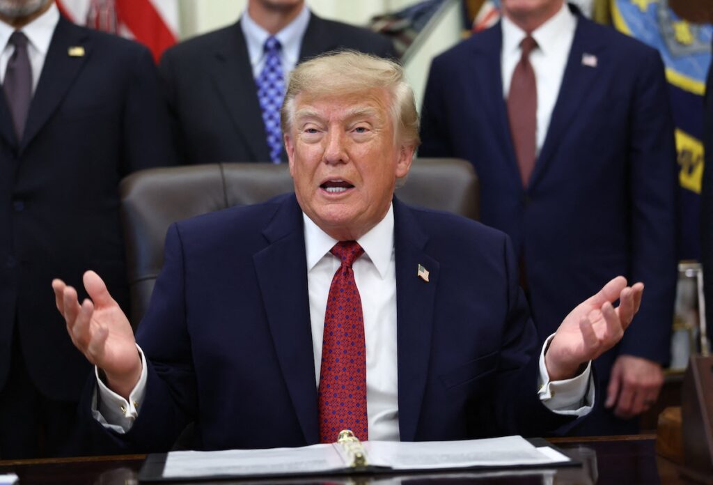 US President Donald Trump speaks on the day he makes an announcement about an energy infrastructure project in Alaska, in the Oval Office at the White House in Washington, D.C., US, September 30, 2026. REUTERS/Kevin Lamarque